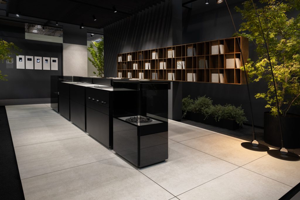 Fotografía editorial — Cersaie 2024 Bolonia, feria cerámica internacional | Jesús Castelló