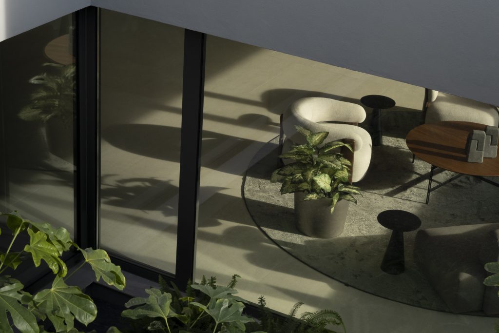 Fotografía de arquitectura — Oficinas Clasol, diseño Fran Esbrí, Castellón | Jesús Castelló