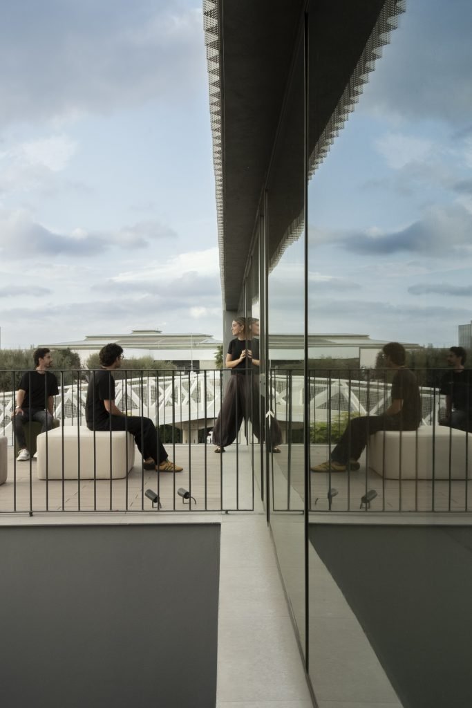 Fotografía de arquitectura — Oficinas Clasol, diseño Fran Esbrí, Castellón | Jesús Castelló